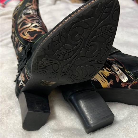 NEW L’Artiste  savannah Black Patterned Heeled Boots size 37 - Picture 2 of 5
